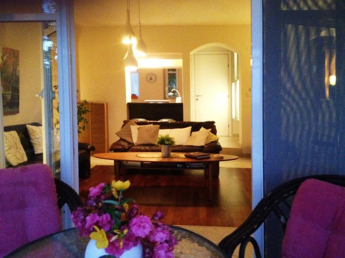 Lovely Apartm.Near Airport Kardia Экстерьер фото